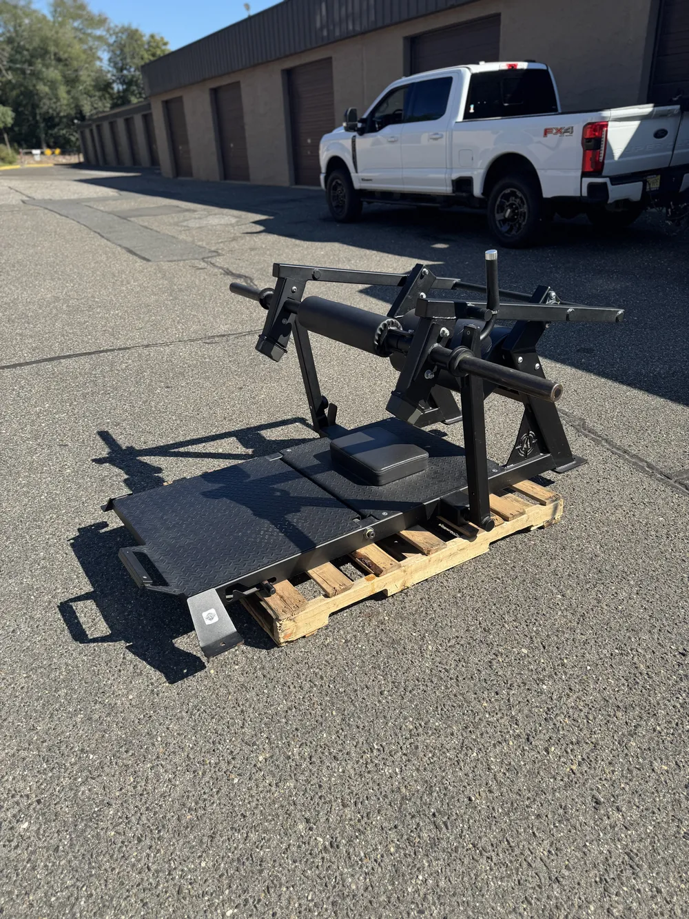 Arsenal Hip Thrust | SRS Gym Solutions