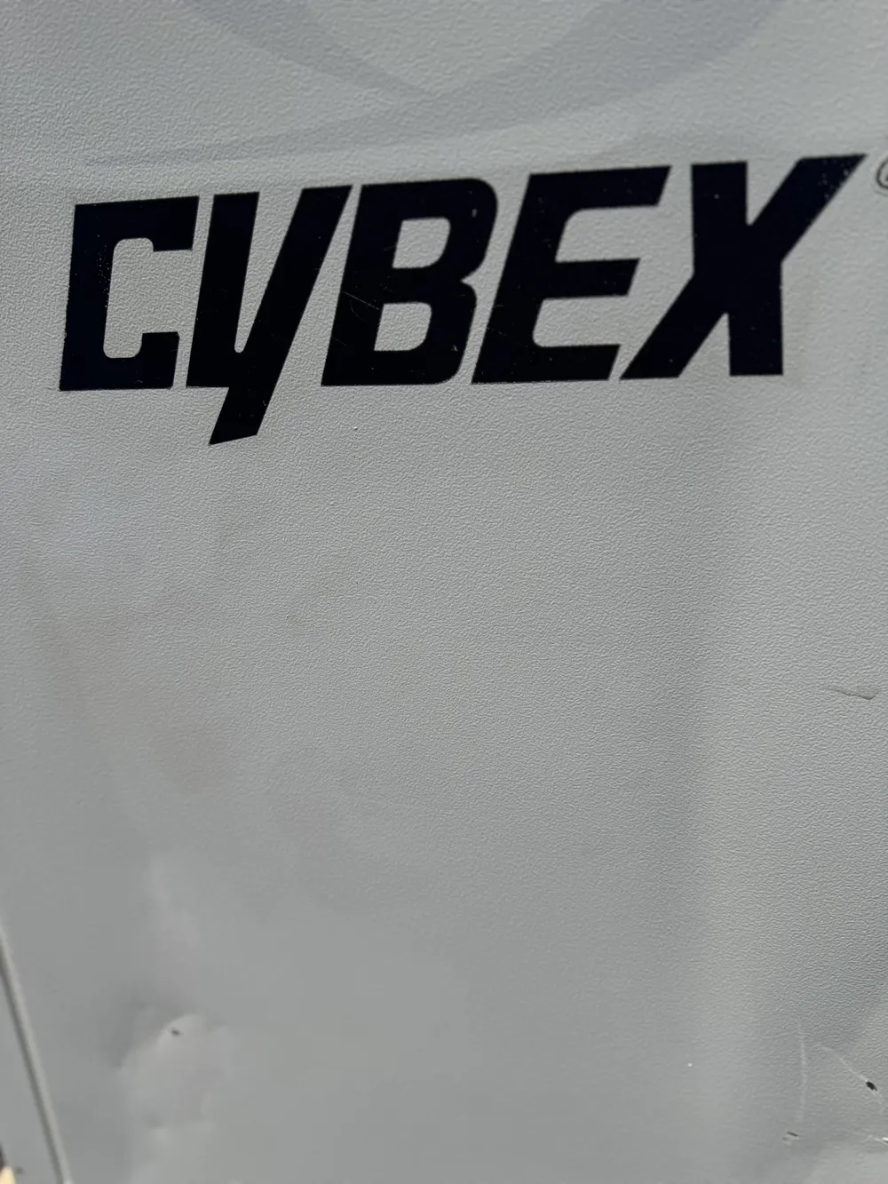 Cybex VR2 Dual Axis Row | SRS Gym Solutions