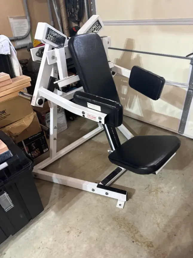 Hammer strength ISO Lateral Raise | SRS Gym Solutions