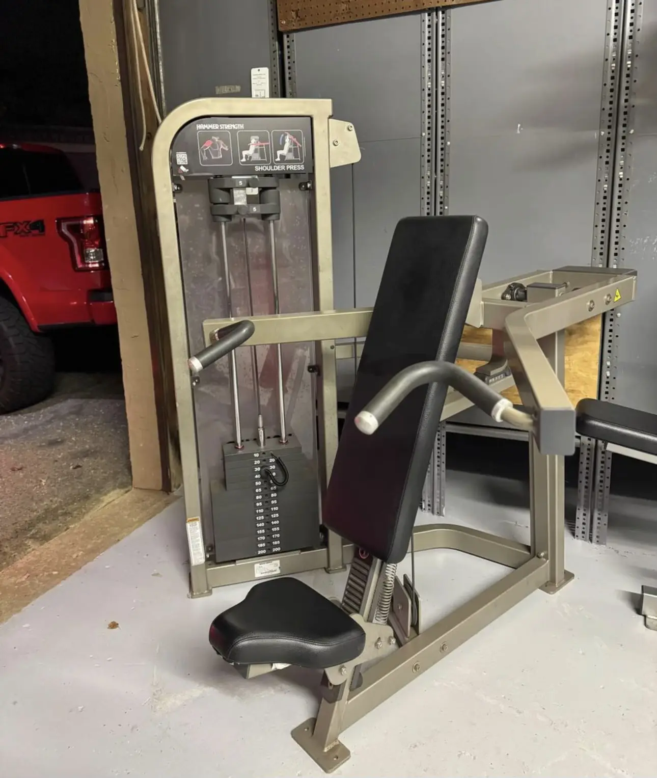 Hammer Strength Selectorized Shoulder Press | SRS Gym Solutions