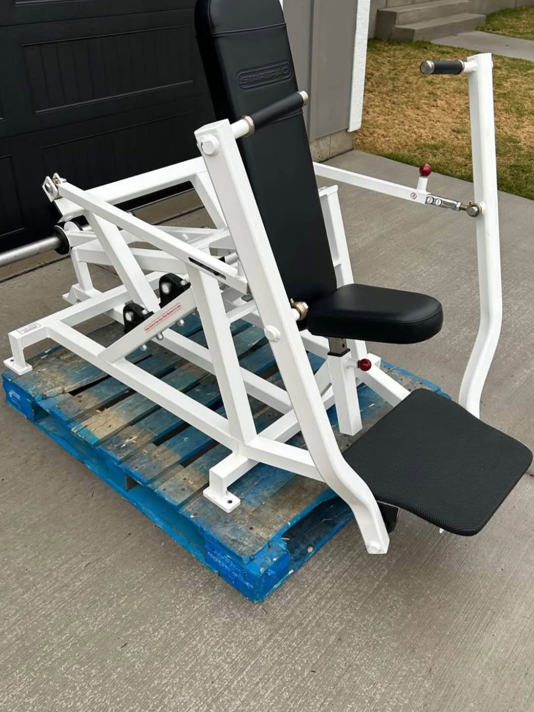 Flex fitness vertical chest press star trac - Image 3