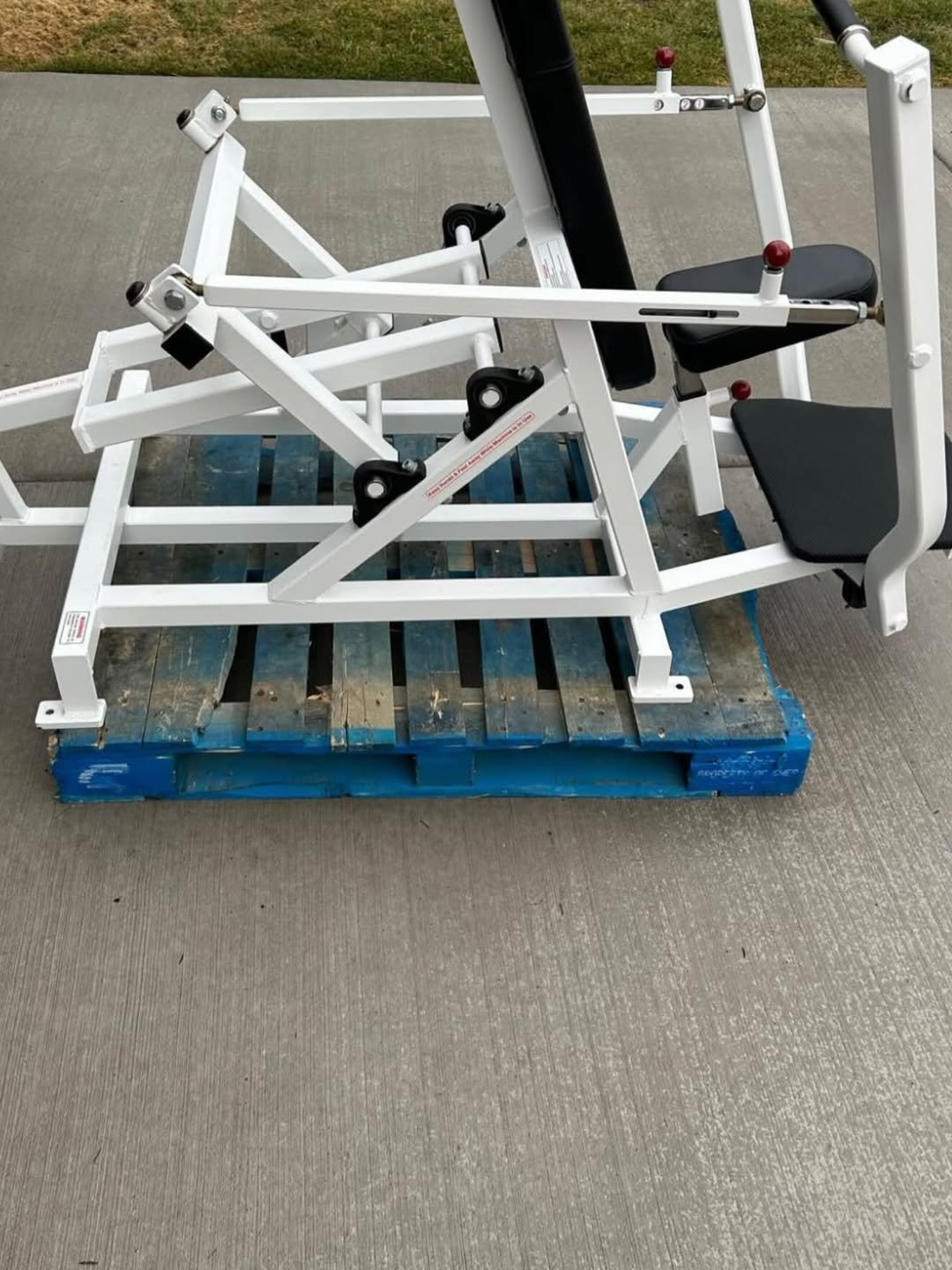 Flex fitness vertical chest press star trac - Image 4
